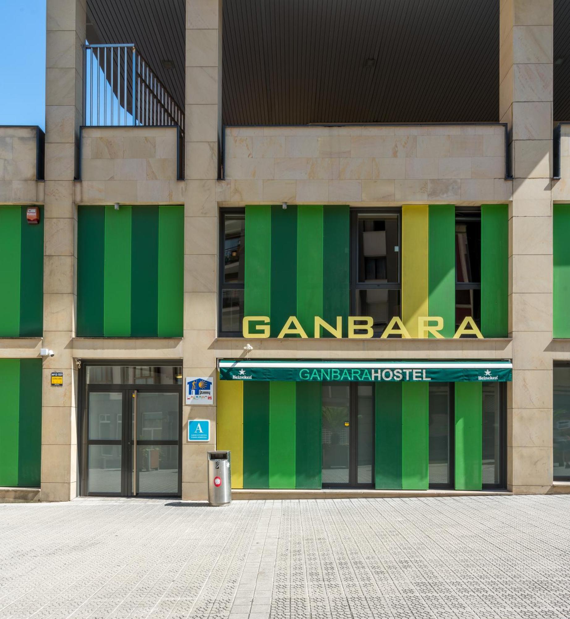 Ganbara Hostel - Self Check In Билбао Екстериор снимка